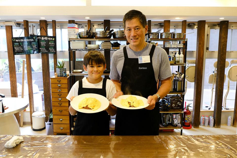 Guests at a Japanese cooking at Sorisso in Tokyo