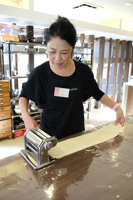Guests at a Japanese cooking at Sorisso in Tokyo