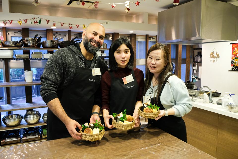 Guests at a Japanese cooking at Sorisso in Tokyo