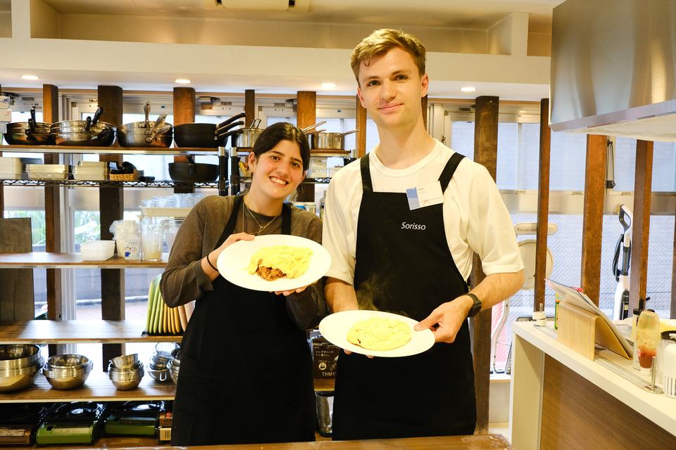 Guests at a Japanese cooking at Sorisso in Tokyo