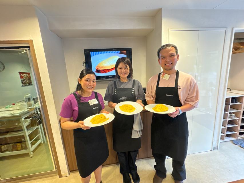 Guests at a Japanese cooking at Sorisso in Tokyo